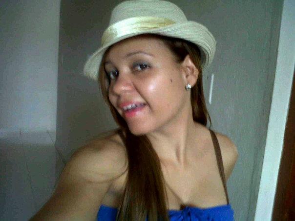 Date this delightful Dominican Republic girl Yiseli from Santiago DO9826
