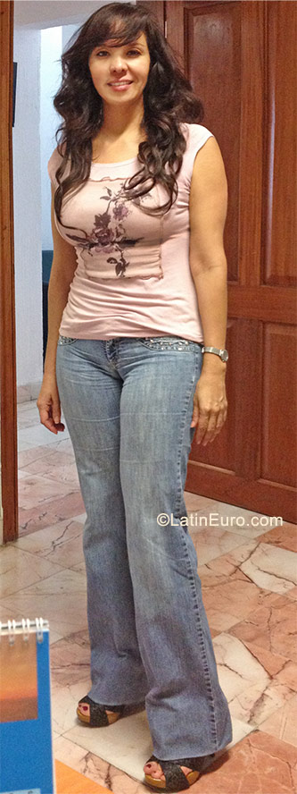 Date this lovely Mexico girl Paola from Guadalajara MX531