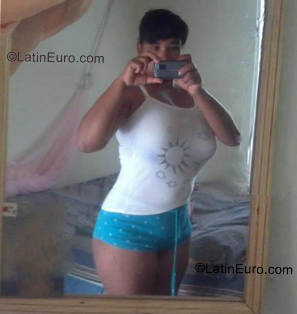 Date this charming Dominican Republic girl Elisabeth from Nagua DO10010