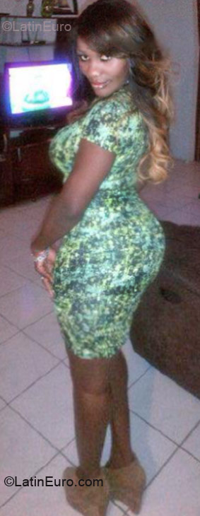 Date this young Jamaica girl Marsha from Kingston JM403