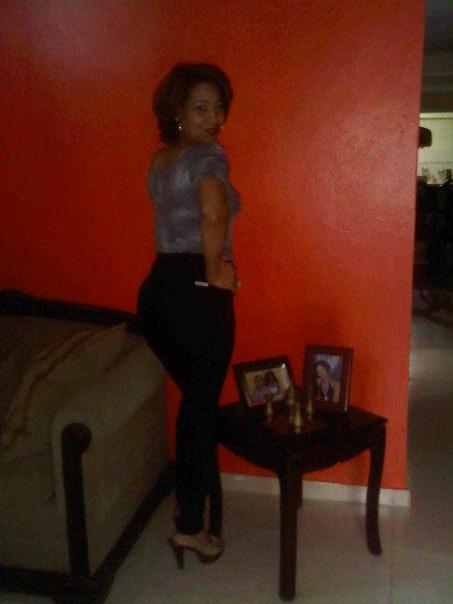 Date this delightful Dominican Republic girl Anny from Santo Domingo DO10107