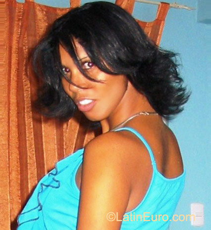 Date this foxy Dominican Republic girl OlgaLidia from Hato Mayor DO10235