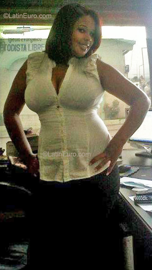 Date this pretty Dominican Republic girl Jeraldin from Hermanas Mirabal DO10325