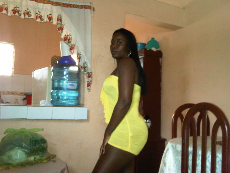 Date this exotic Dominican Republic girl THANIA from Villa Hermosa DO10401
