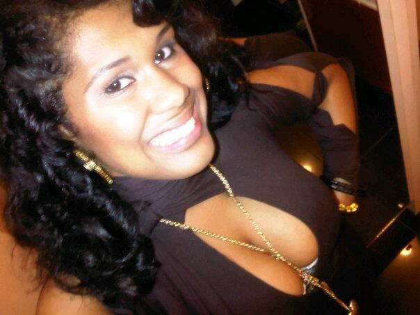 Date this attractive Dominican Republic girl Chrisbell from Santiago DO10402