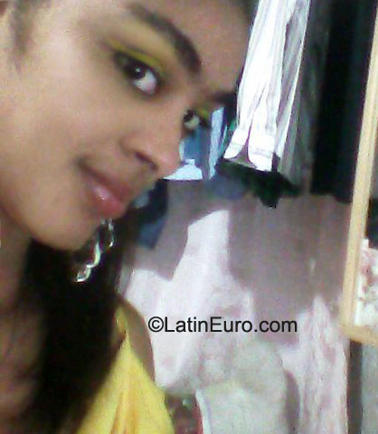 Date this hot Dominican Republic girl Karla2 from Santo Domingo DO10425