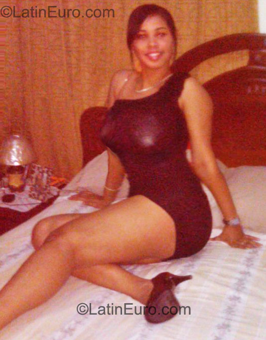 Date this delightful Dominican Republic girl  from Santo Domingo DO10456