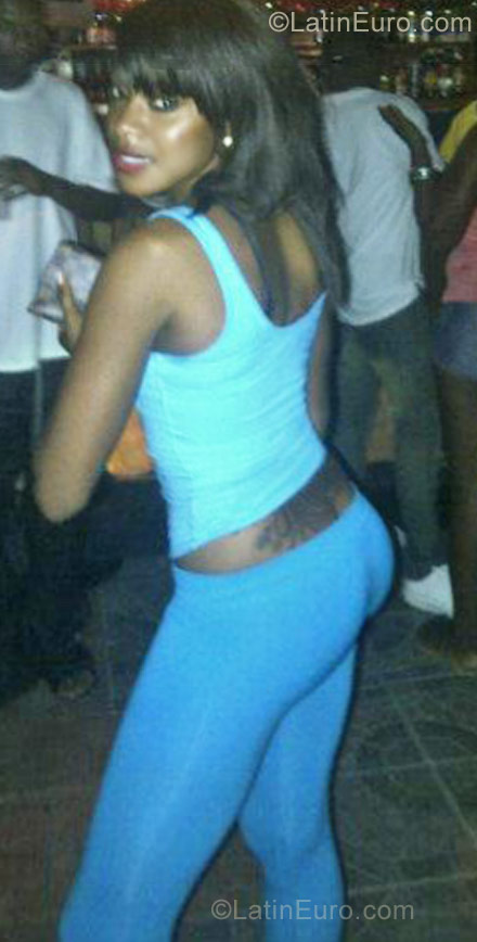 Date this stunning Jamaica girl Shanta from Kingston JM450