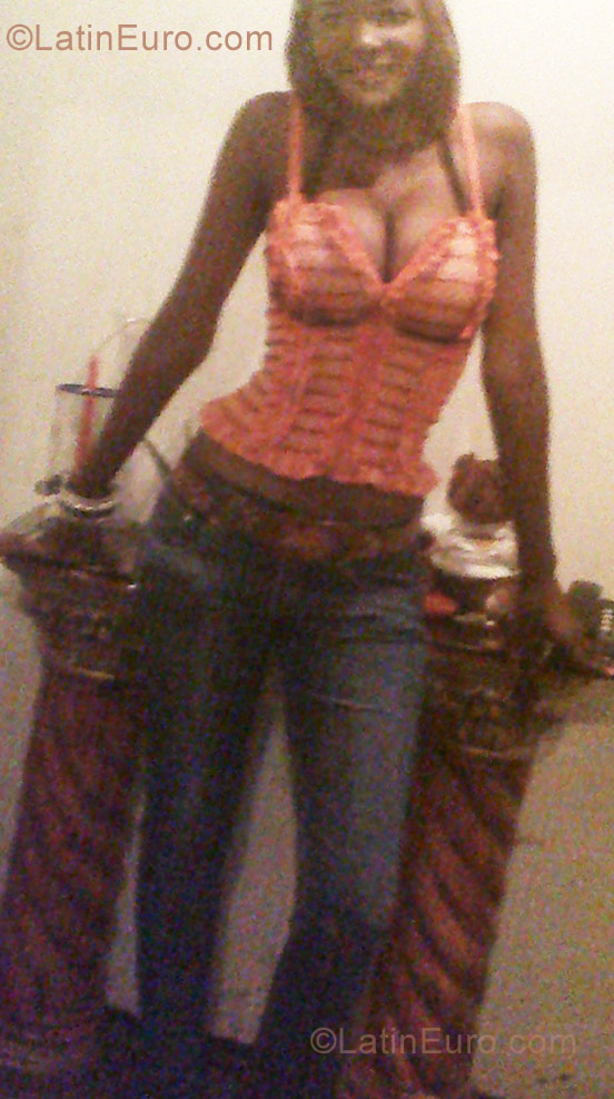 Date this attractive Dominican Republic girl Darlenys from Santo Domingo DO10666