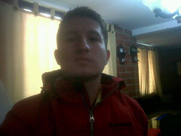 Date this young Colombia man Luis from cali CO9626
