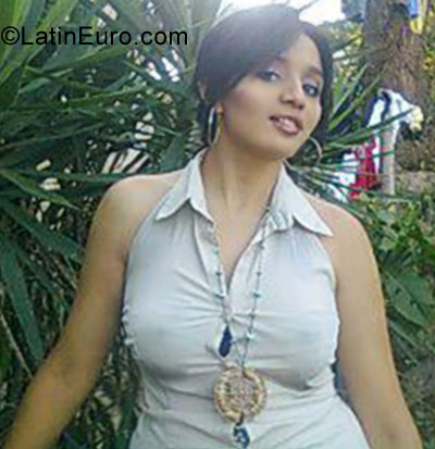 Date this delightful El Salvador girl Amanda from San Salvador SV38