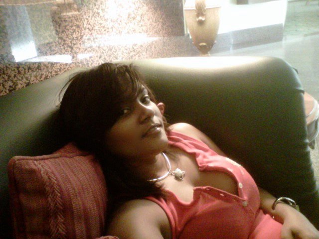 Date this pretty Dominican Republic girl Dramuelita from  KN2