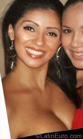 Date this happy Costa Rica girl Laura from San Jose CR210