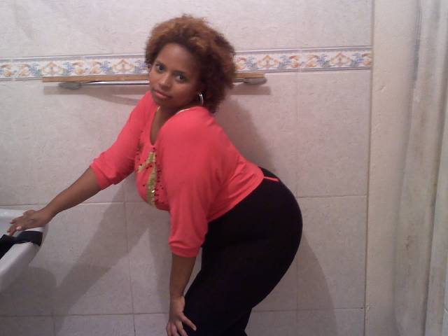 Date this hard body Dominican Republic girl Massiel from Santiago DO10729