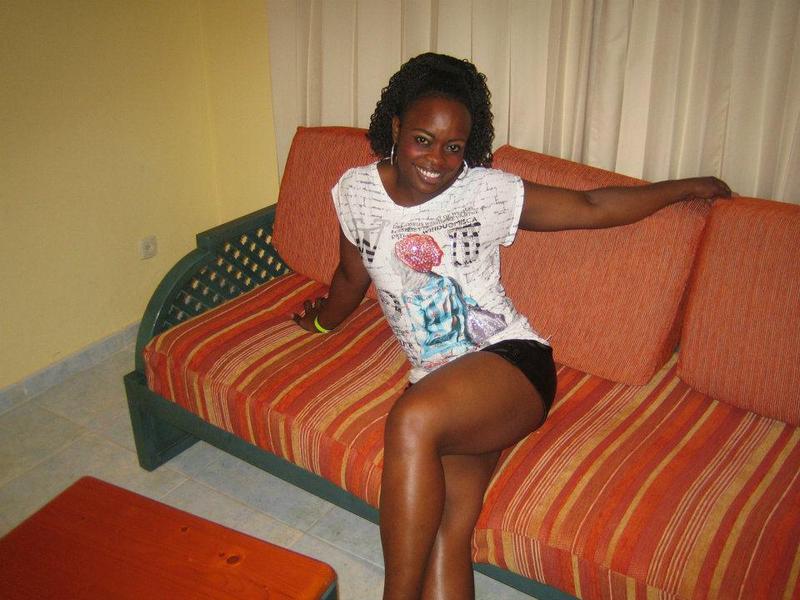 Date this tall Dominican Republic girl Ely5678 from Santo Domingo DO10762