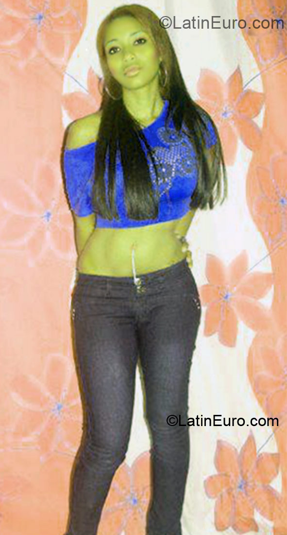 Date this tall Dominican Republic girl Franyelin from Santo Domingo DO10879