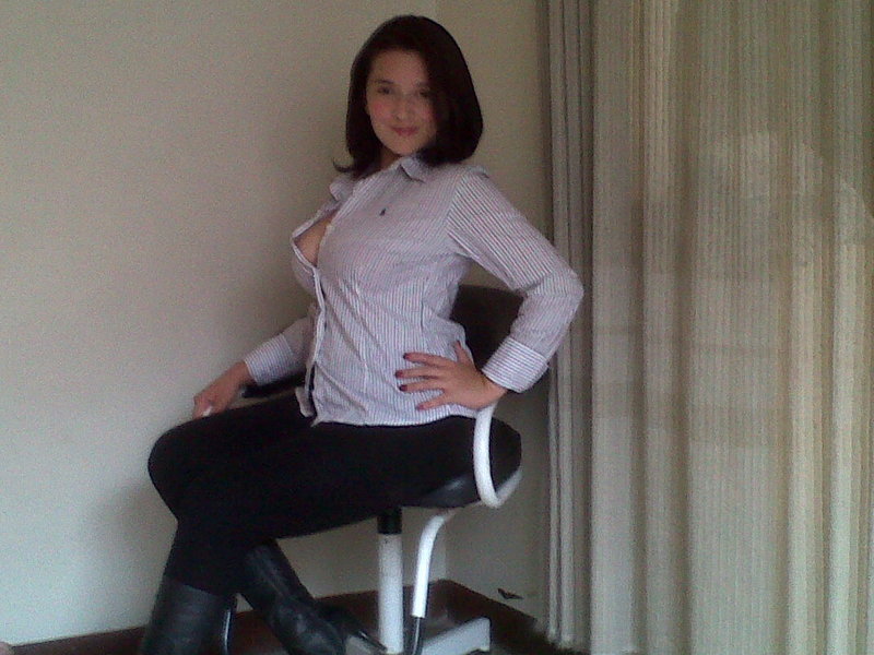 Date this voluptuous Peru girl Jessica from Lima PE538