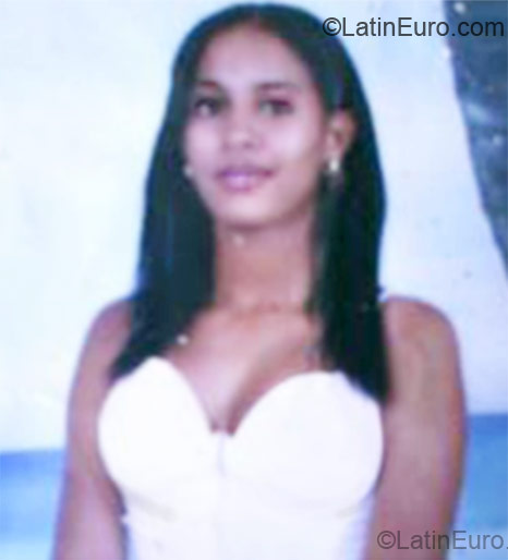 Date this exotic Dominican Republic girl Marleni from La Romana DO10938