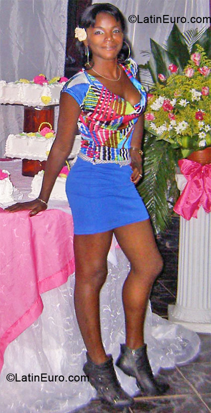 Date this funny Dominican Republic girl Yani from Santo Domingo DO11120