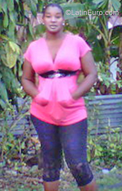 Date this tall Jamaica girl Suzan from Kingston JM531