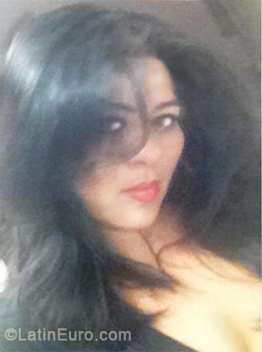 Date this sultry Mexico girl Edna from Cancun MX714