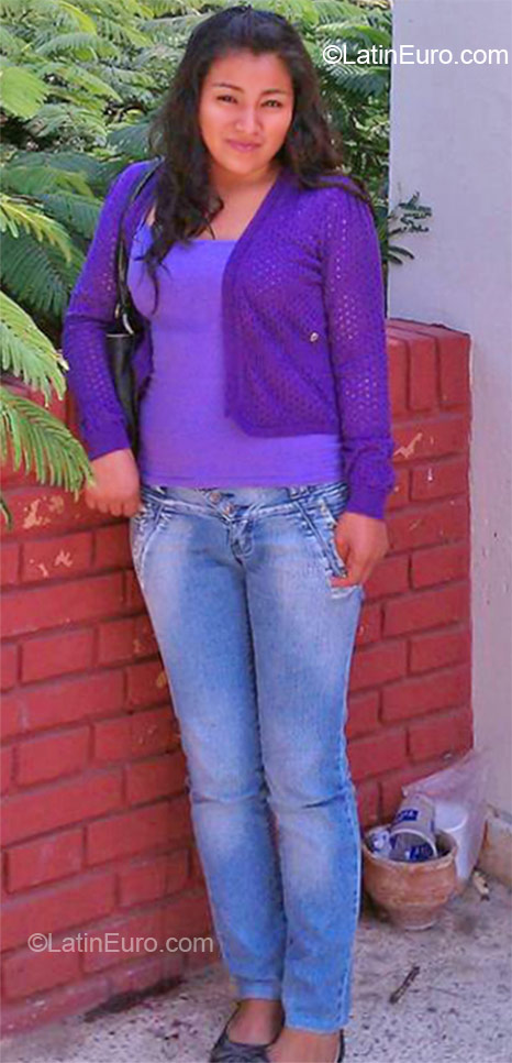 Date this hard body Peru girl Maribel from Trujillo PE574