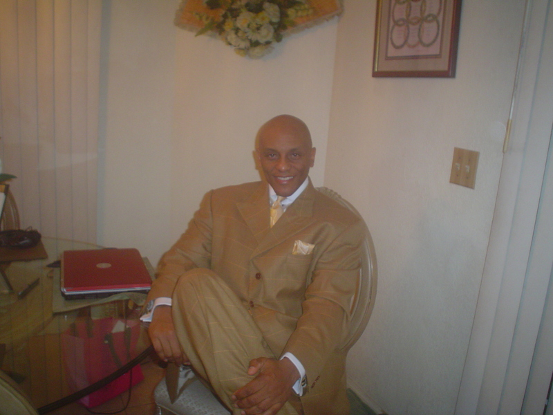 Date this nice looking United States man Pondre from Redondo Beach US13176