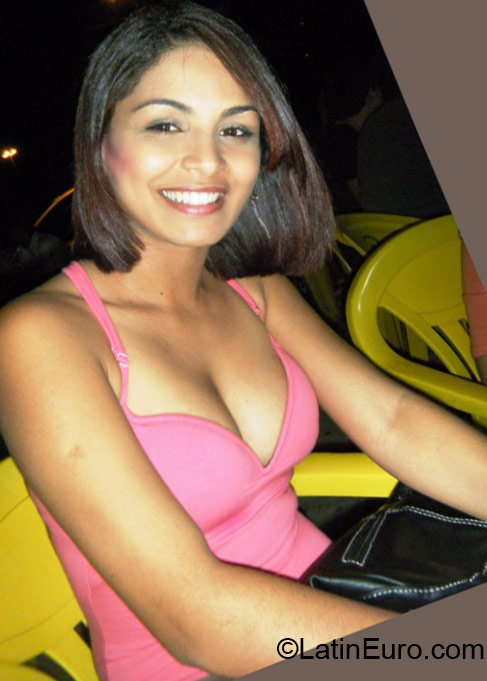 Date this cute Brazil girl Rafaella from Fortaleza BR7598