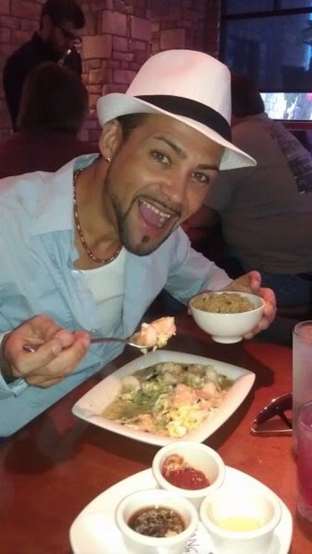 Date this happy United States man Ozzie from New Rochelle US13212