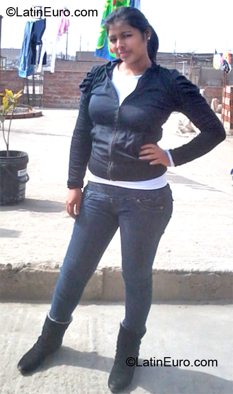 Date this exotic Peru girl Sharon paola from Lima PE728