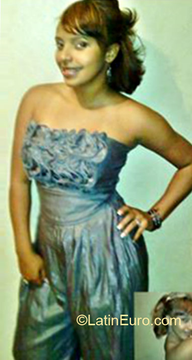 Date this hot Dominican Republic girl Kilsy from Santiago DO11588