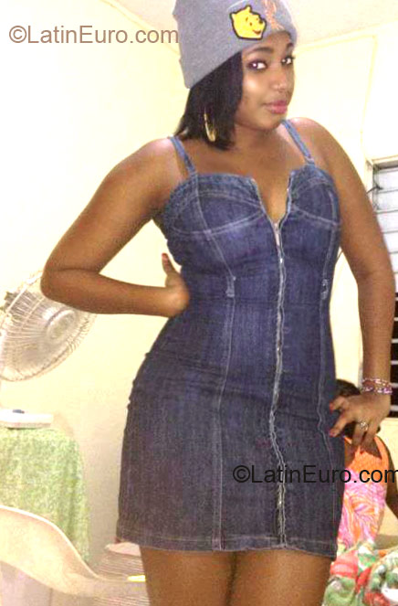 Date this gorgeous Dominican Republic girl Diresi from La Romana DO11646