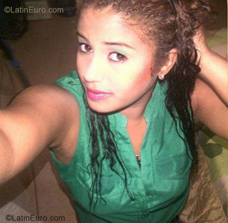 Date this passionate Dominican Republic girl Sandra from Santo Dominigo DO11764