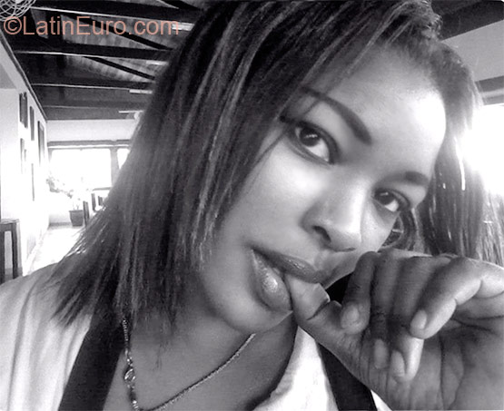 Date this stunning Brazil girl Michele from Cananeia BR6912