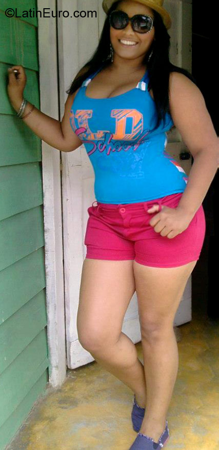 Date this good-looking Dominican Republic girl Jimenez from Republica Dominicana DO11829