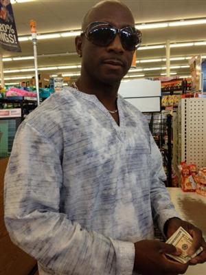 Date this happy United States man Prince from Bishop US13398