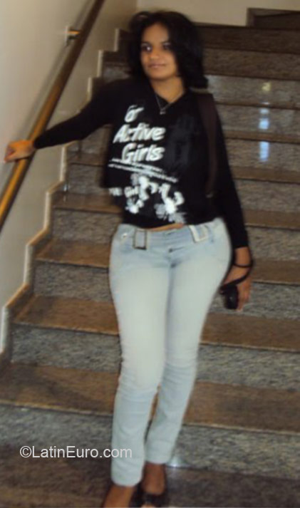 Date this delightful Brazil girl Evania from Formoso Do Araguaia BR6924
