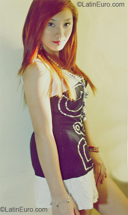 Date this attractive Philippines girl Belle from Manila PH489