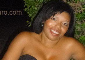 Date this fun Brazil girl Gresine from Catuti BR6937