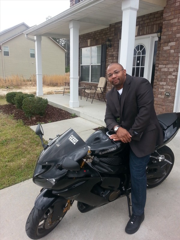 Date this young United States man Ernest from Duluth US13409