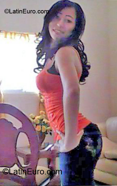 Date this beautiful Dominican Republic girl Eyerilis from La Vega DO11954