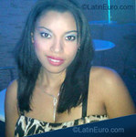 attractive Dominican Republic girl Dilenia from Santiago DO12093