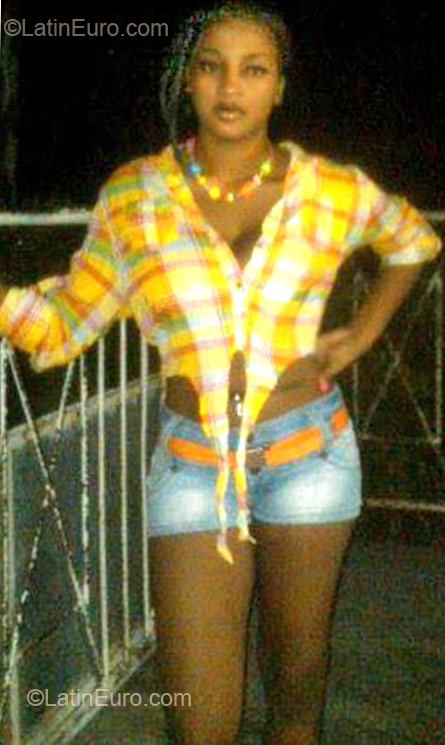 Date this funny Jamaica girl Alexandra from Old harbour JM685