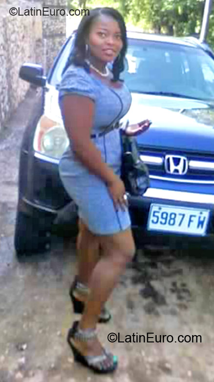 Date this athletic Jamaica girl Trish4luv from Kingston JM747