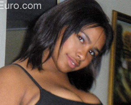 Date this charming Dominican Republic girl Genesis from Santo Domingo DO12104