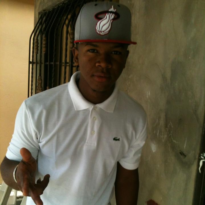 Date this fun Dominican Republic man Jose alberto si from Sonto Domingo DO12148