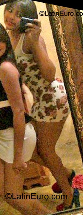 Date this nice looking Dominican Republic girl Daniela from Santo Domingo DO12157