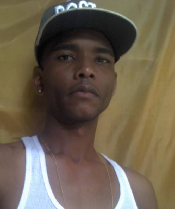 Date this voluptuous Dominican Republic man Carlos julio from Alemania DO12175