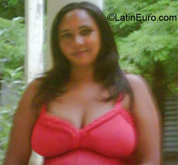 Date this passionate Dominican Republic girl ROSALEIDA from Santo Domingo DO12271