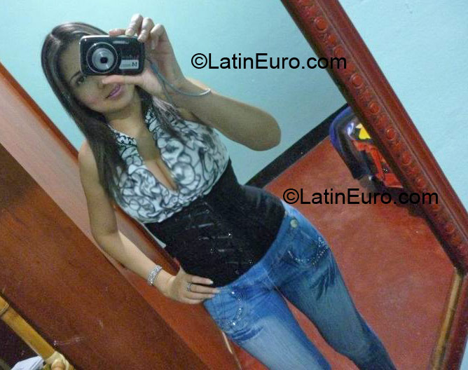 Date this cute Bulgaria girl Katerin from amsterdam CO11495